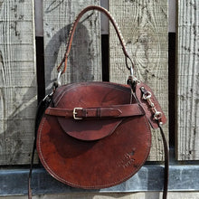 Load image into Gallery viewer, Lady Conker