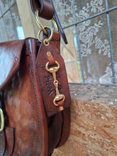 Load image into Gallery viewer, Lady Hampshire