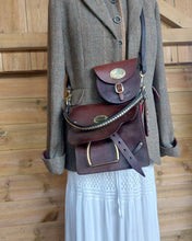 Load image into Gallery viewer, Bespoke saddlebag Designs available