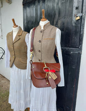 Load image into Gallery viewer, Bespoke saddlebag Designs available