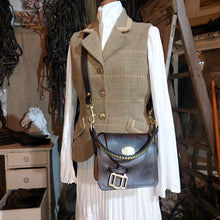 Load image into Gallery viewer, Bespoke saddlebag Designs available