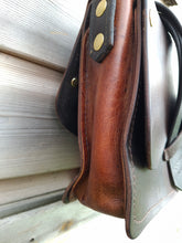 Load image into Gallery viewer, Lord Hudson
