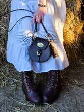 Load image into Gallery viewer, Miss Marple Saddlebag
