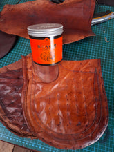 Load image into Gallery viewer, Lady Hampshire
